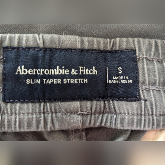 Abercrombie &Fitch slim taper pants. Size S. - Picture 4 of 4